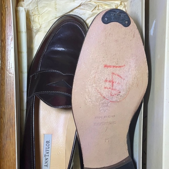 Ann Taylor Women’s Leather Cordovan Penny Loafers, Size 7 - Picture 4 of 5